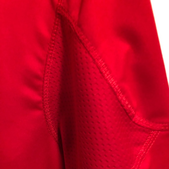 Spain national team soccer jersey in Medium - Picture 2 of 6